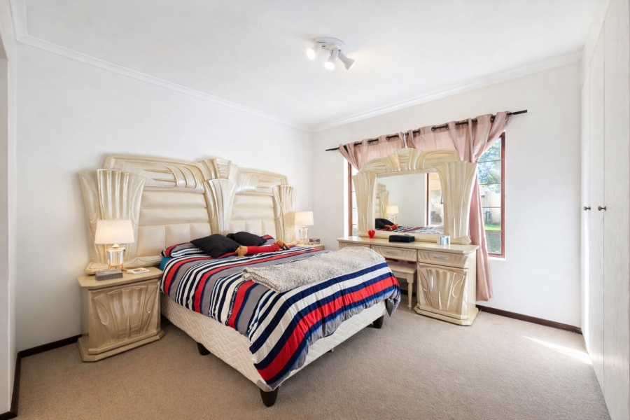 3 Bedroom Property for Sale in The Coves North West